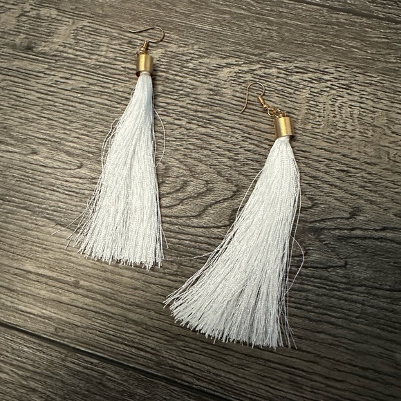 Long fringe tassel earrings  white - Picture 1 of 2